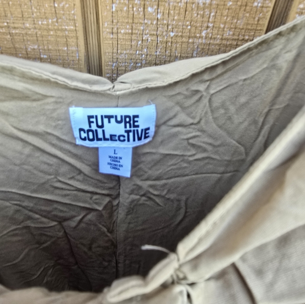 Elegant Tan Midi Dress - Picture 2 of 3